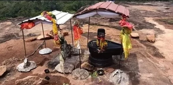 வெடுக்குநாறியில் சிவராத்திரி தின வழிபாடுகளில் ஈடுபடலாம்